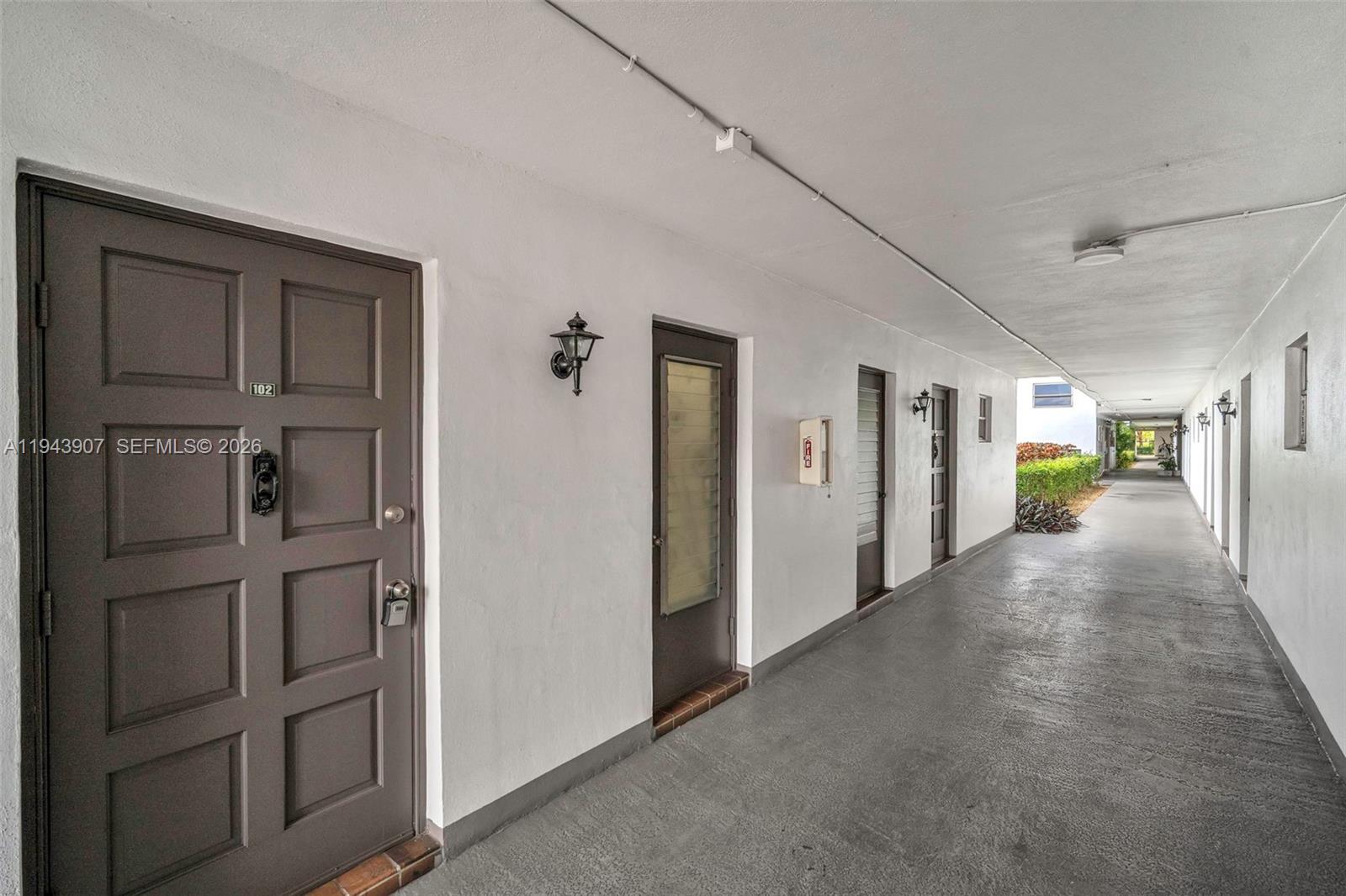 102 2 / 2 899 sq. ft. $ 2026-01-12 0 Photo