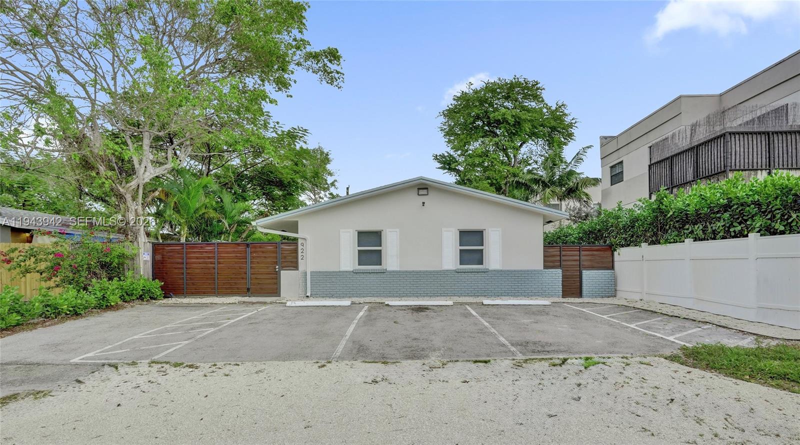 Подробнее / 2595 кв.футов $ 2026-01-12 0 Фото