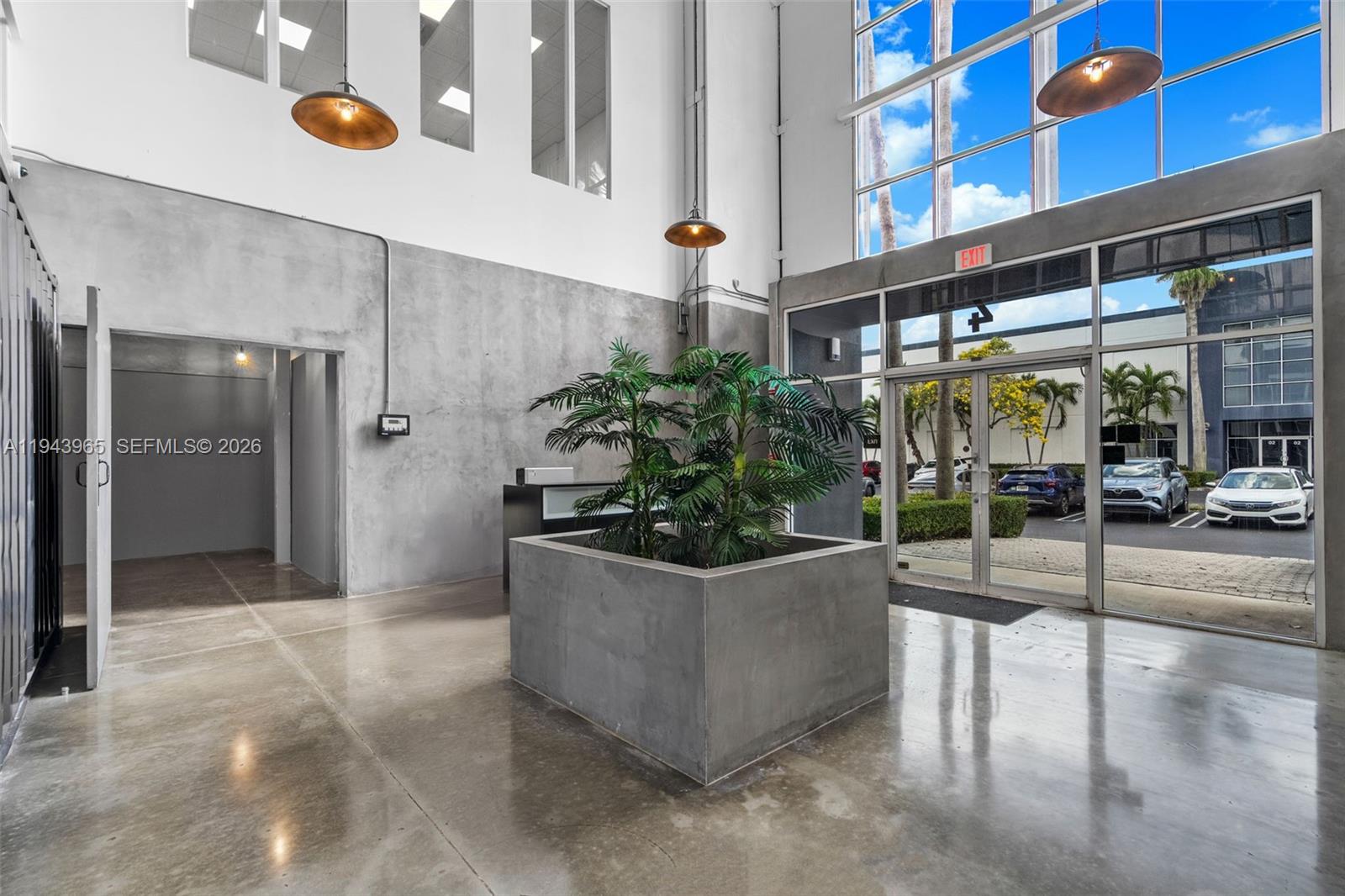 3  /   sq. ft. $ 2026-01-27 0 Photo