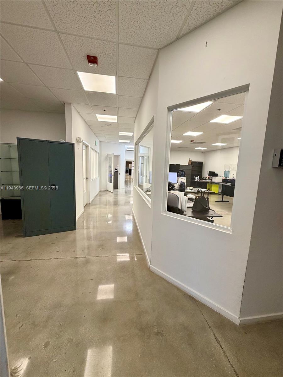 3  /   sq. ft. $ 2026-01-27 0 Photo