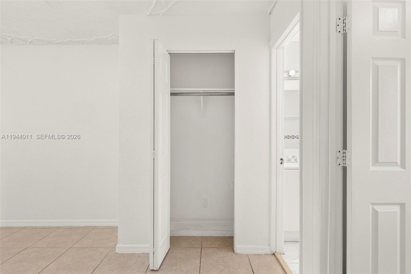   /  2250 кв.футов $ 2026-01-12 0 Фото