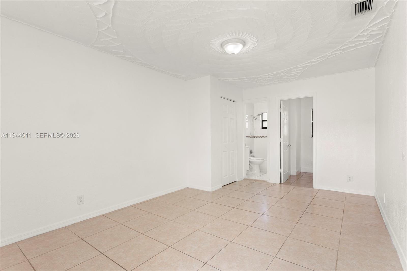   /  2250 кв.футов $ 2026-01-12 0 Фото