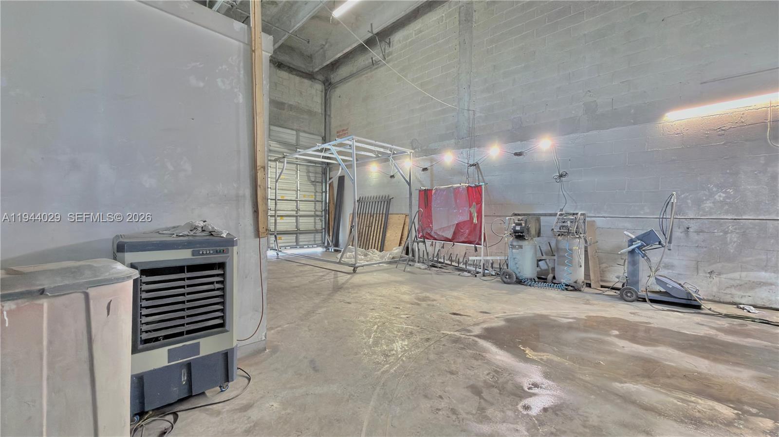   /   sq. ft. $ 2026-01-12 0 foto