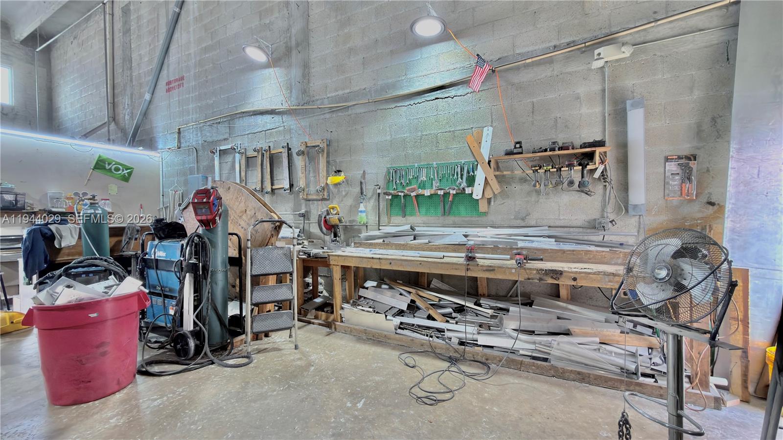   /   sq. ft. $ 2026-01-12 0 foto