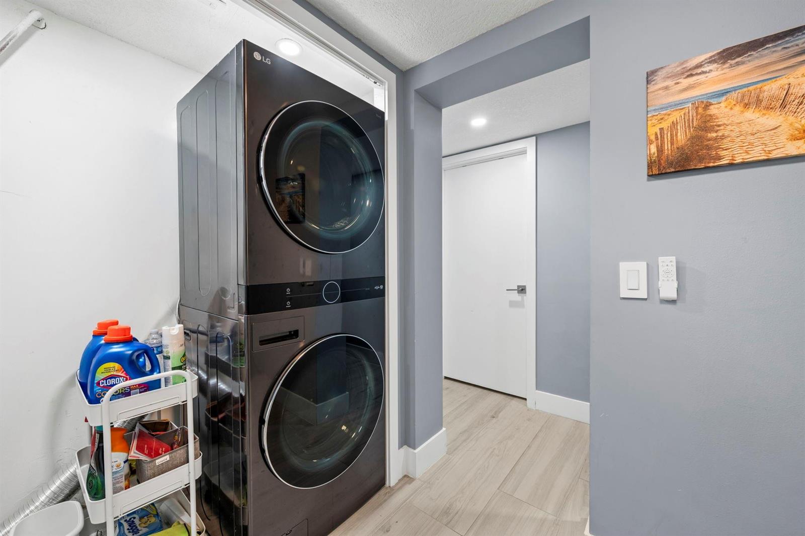 Ver detalles / 0 8240 sq. ft. $ 2026-06-21 0 foto