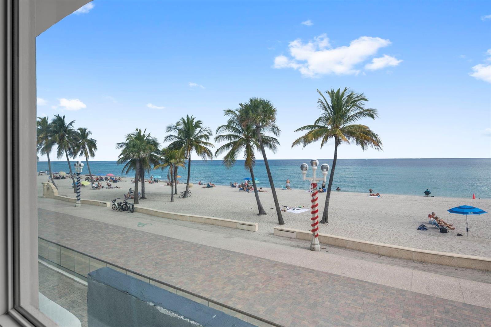 Ver detalles / 0 8240 sq. ft. $ 2026-06-21 0 foto