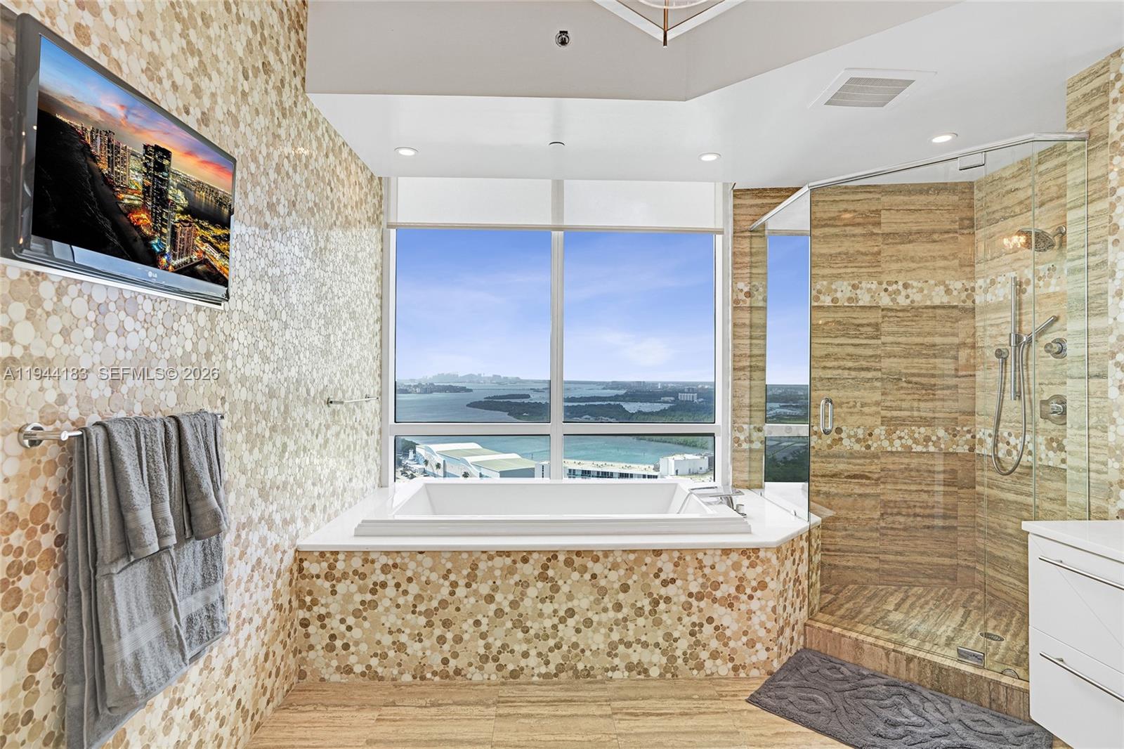 3006 3 / 4 2327 sq. ft. $ 2026-01-12 0 foto