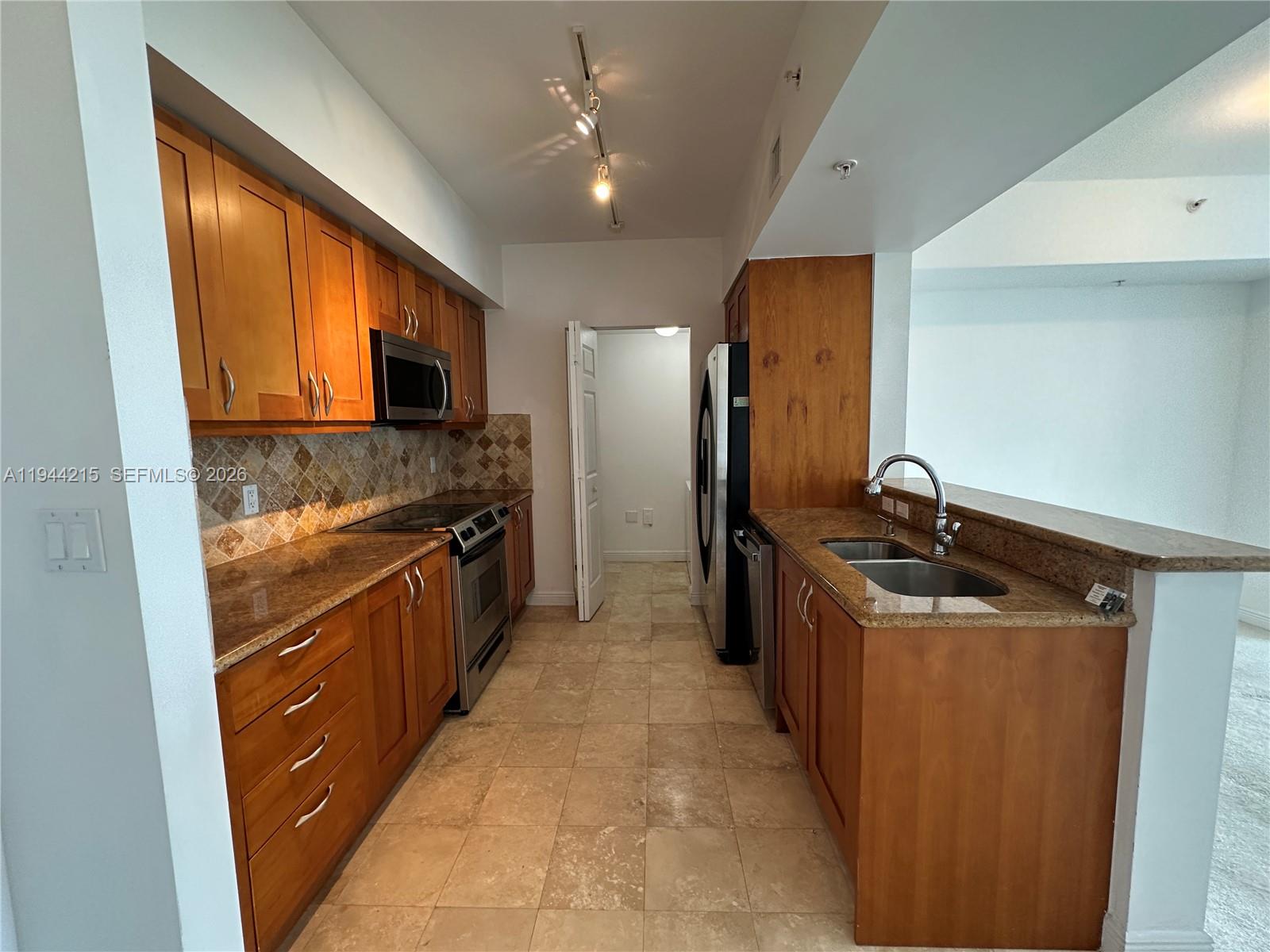 Фото 1755 Hallandale Beach Blvd  #1605E, Hallandale Beach, Florida, 33009 - 