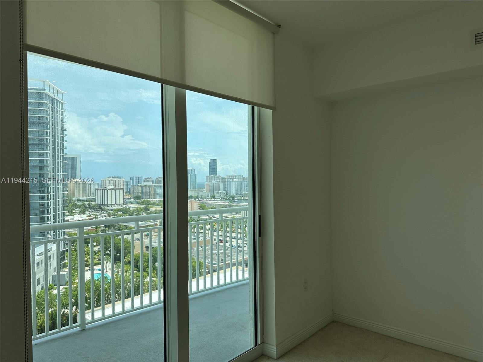 Фото 1755 Hallandale Beach Blvd  #1605E, Hallandale Beach, Florida, 33009 - 