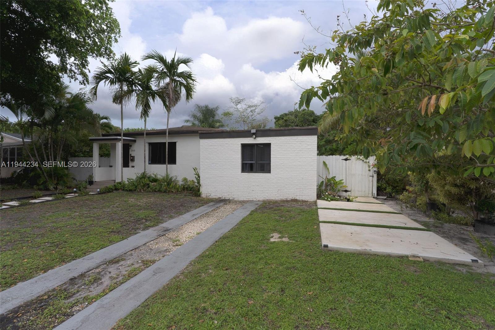 260 3 / 2 1304 sq. ft. $ 2026-01-13 0 Photo