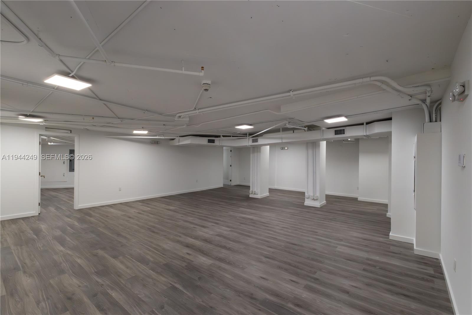 Подробнее CU6 / кв.футов $ 2026-01-13 0 Фото