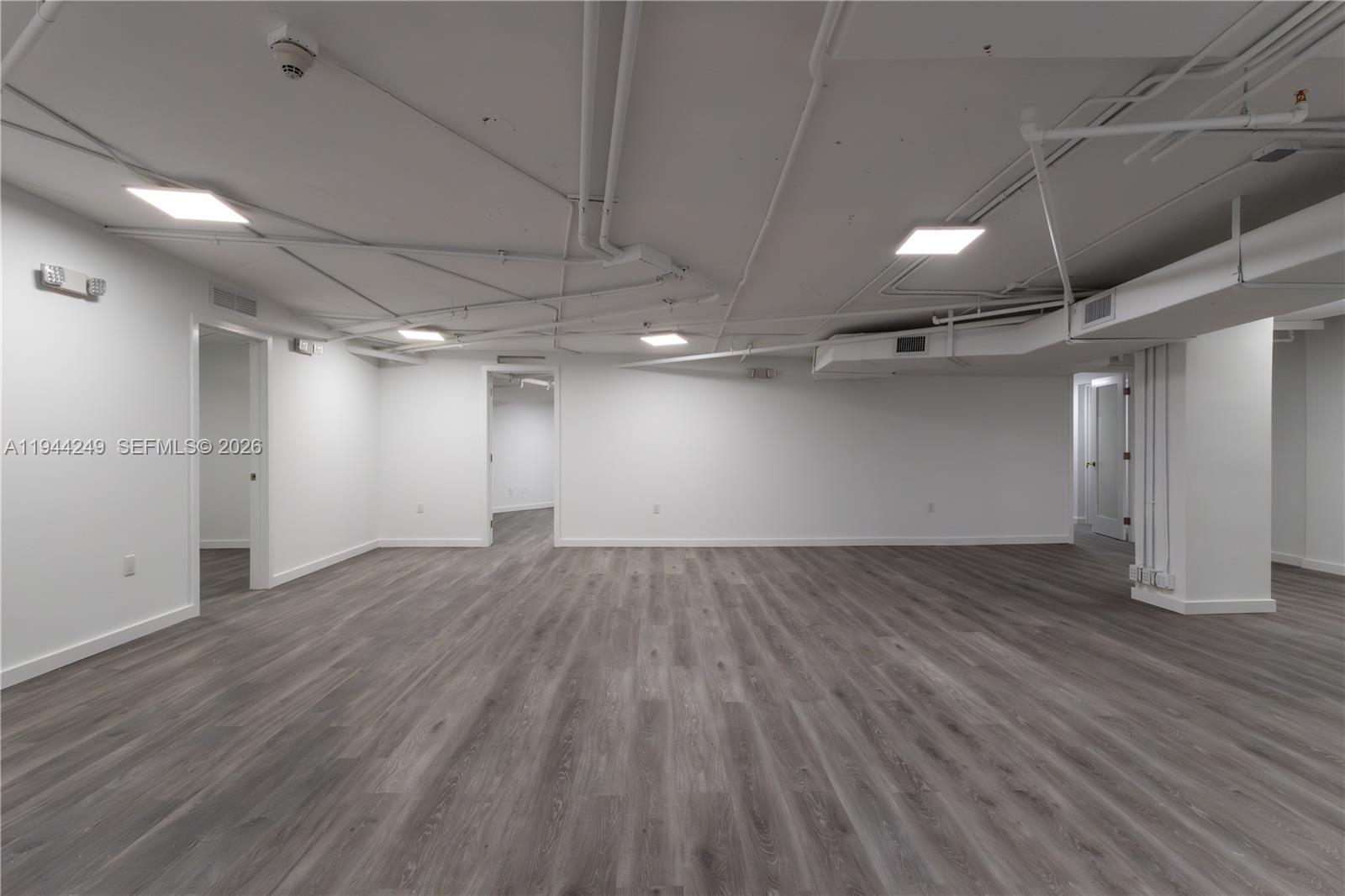 Подробнее CU6 / кв.футов $ 2026-01-13 0 Фото