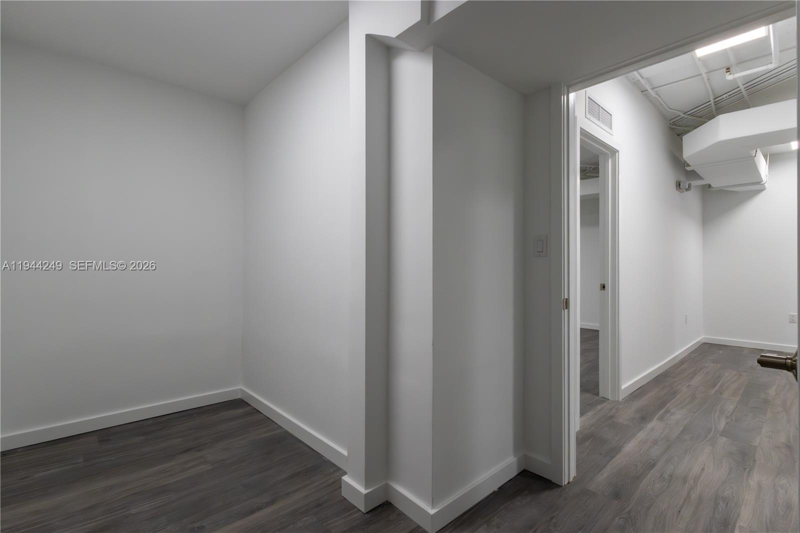 Подробнее CU6 / кв.футов $ 2026-01-13 0 Фото