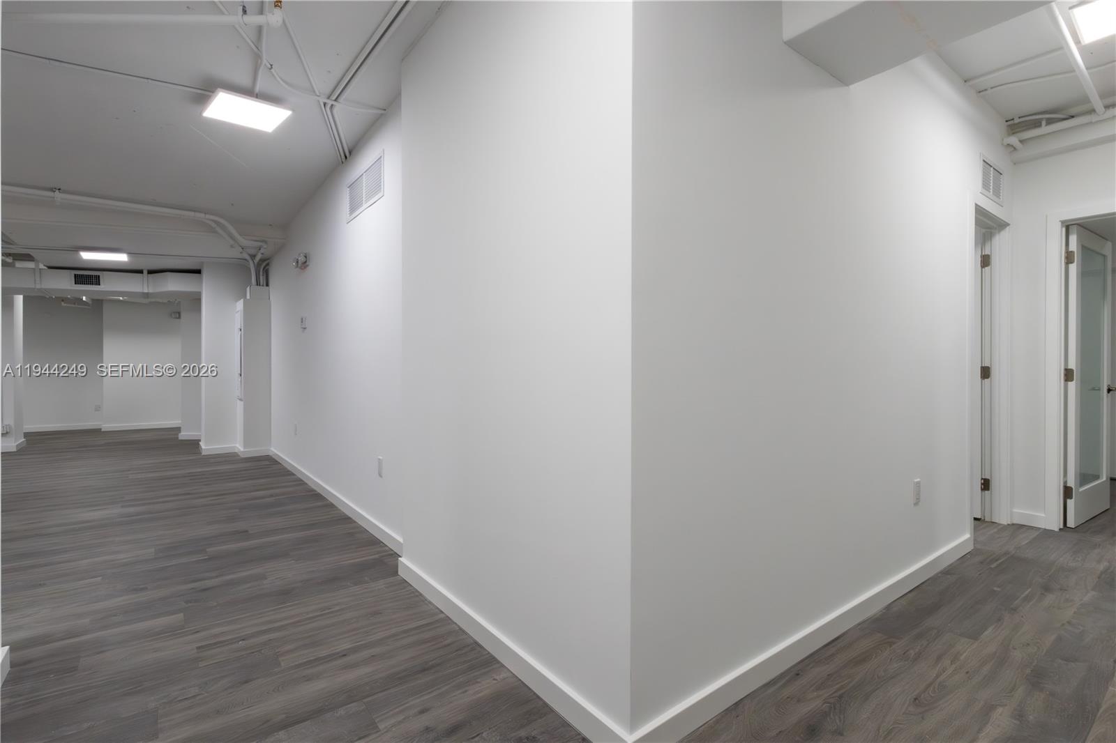 Подробнее CU6 / кв.футов $ 2026-01-13 0 Фото