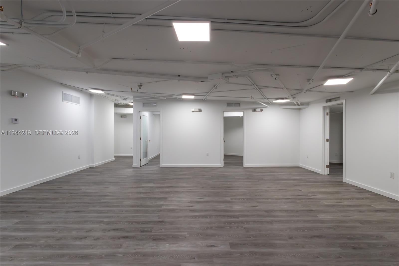 Подробнее CU6 / кв.футов $ 2026-01-13 0 Фото