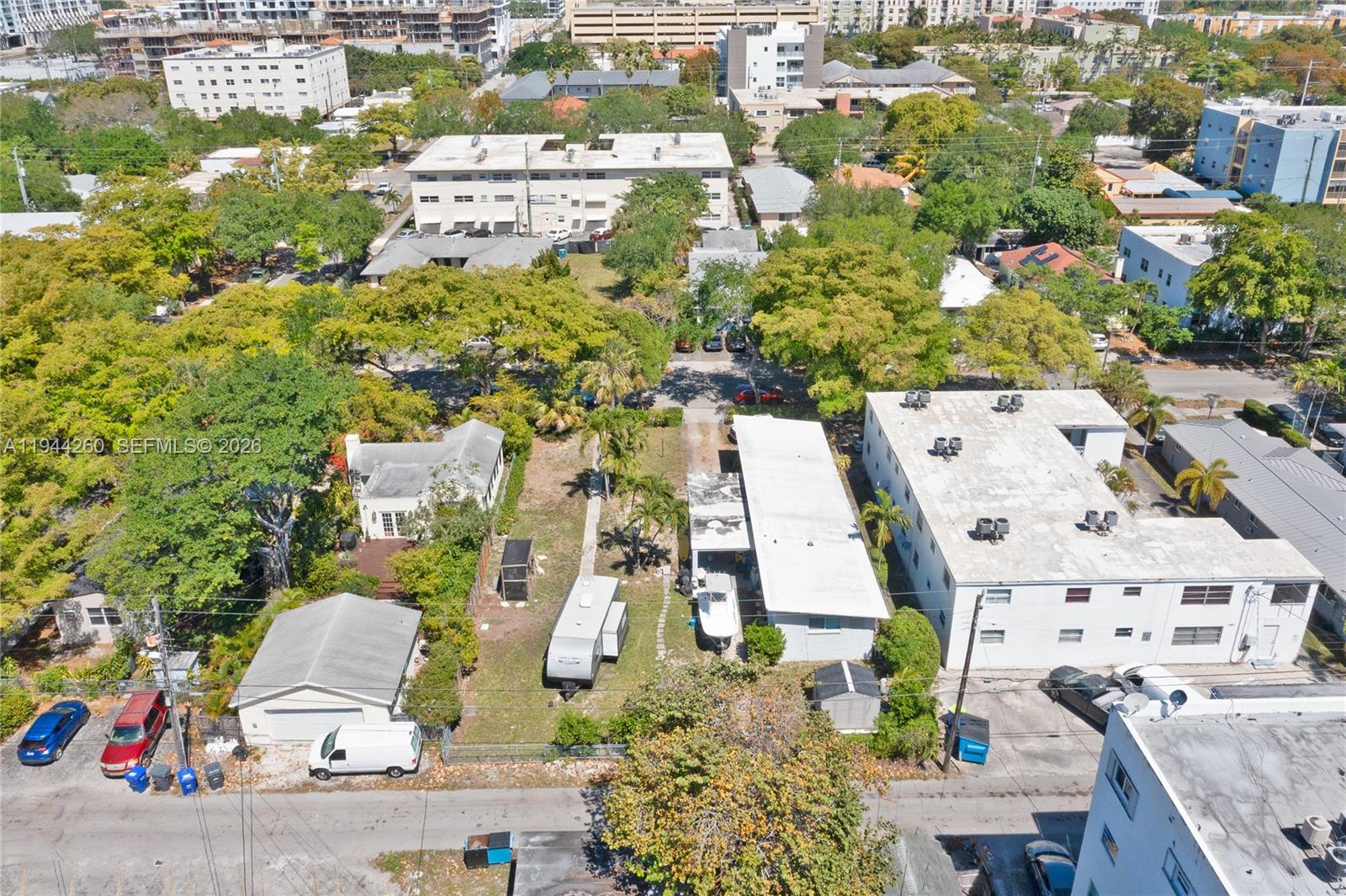   /   кв.футов $ 2026-01-13 0 Фото