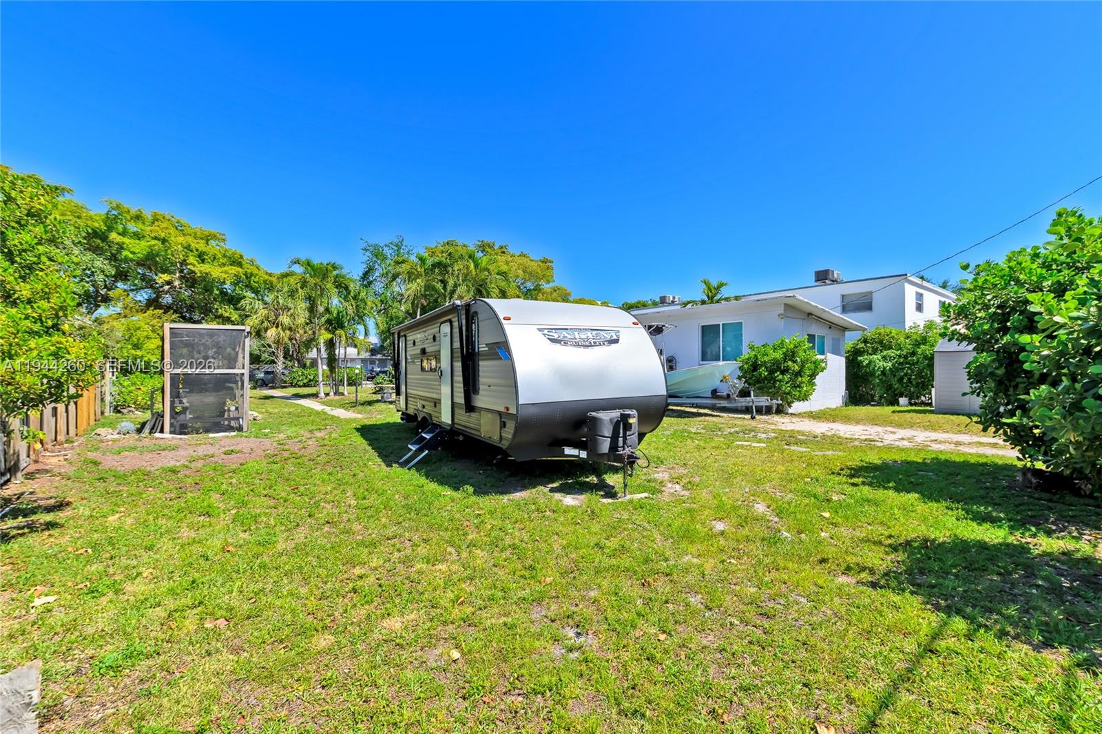   /   кв.футов $ 2026-01-13 0 Фото