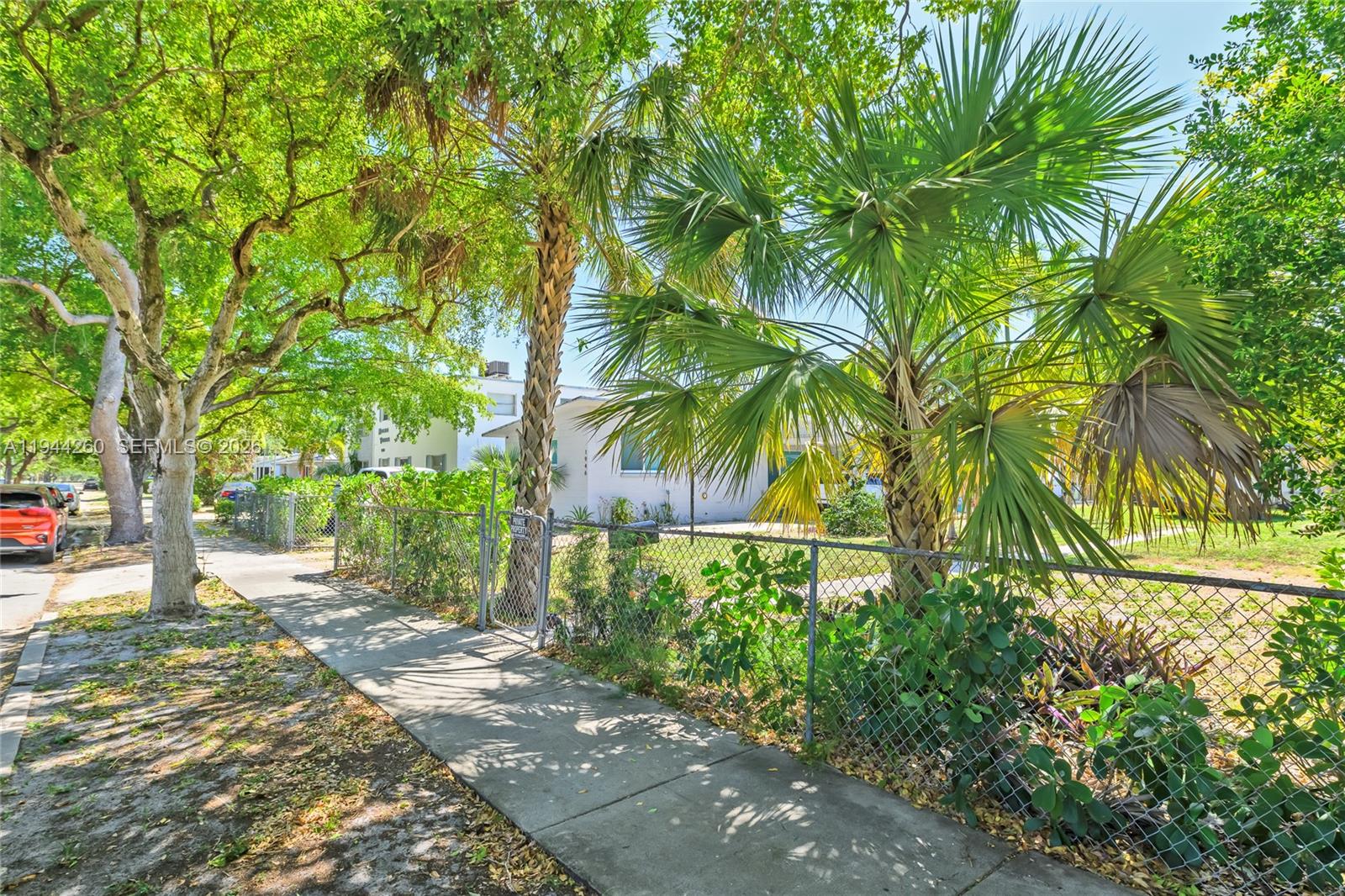   /   кв.футов $ 2026-01-13 0 Фото