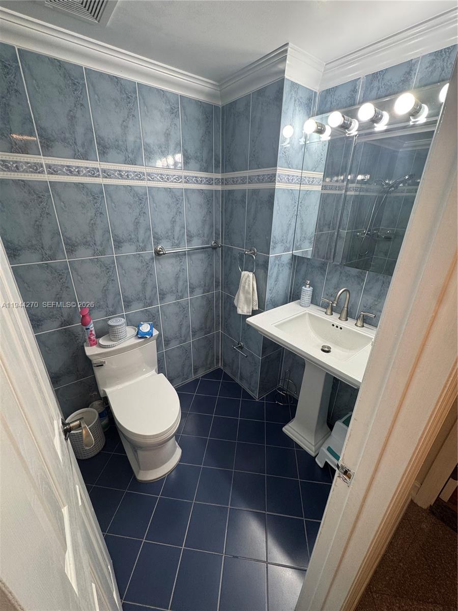 See details 1222 2 / 2 1344 sq. ft. $ 2026-01-13 0 Photo