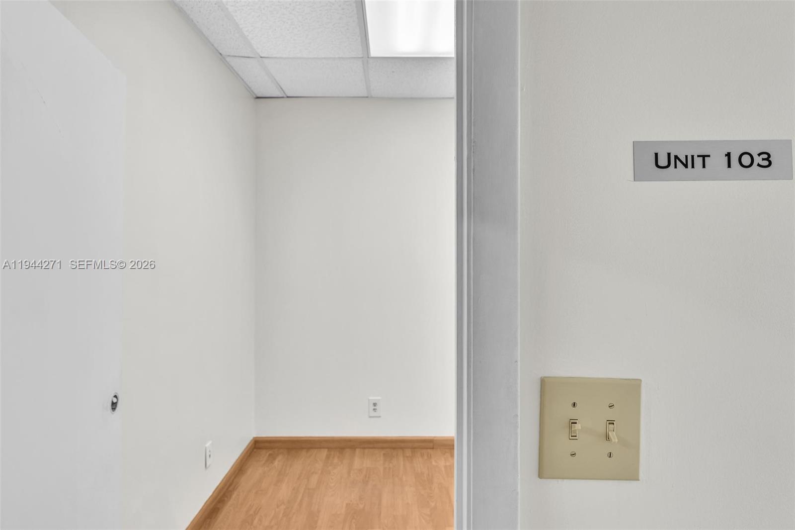 103  /   sq. ft. $ 2026-01-13 0 Photo