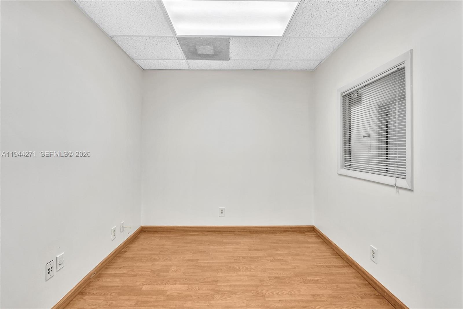 103  /   sq. ft. $ 2026-01-13 0 Photo