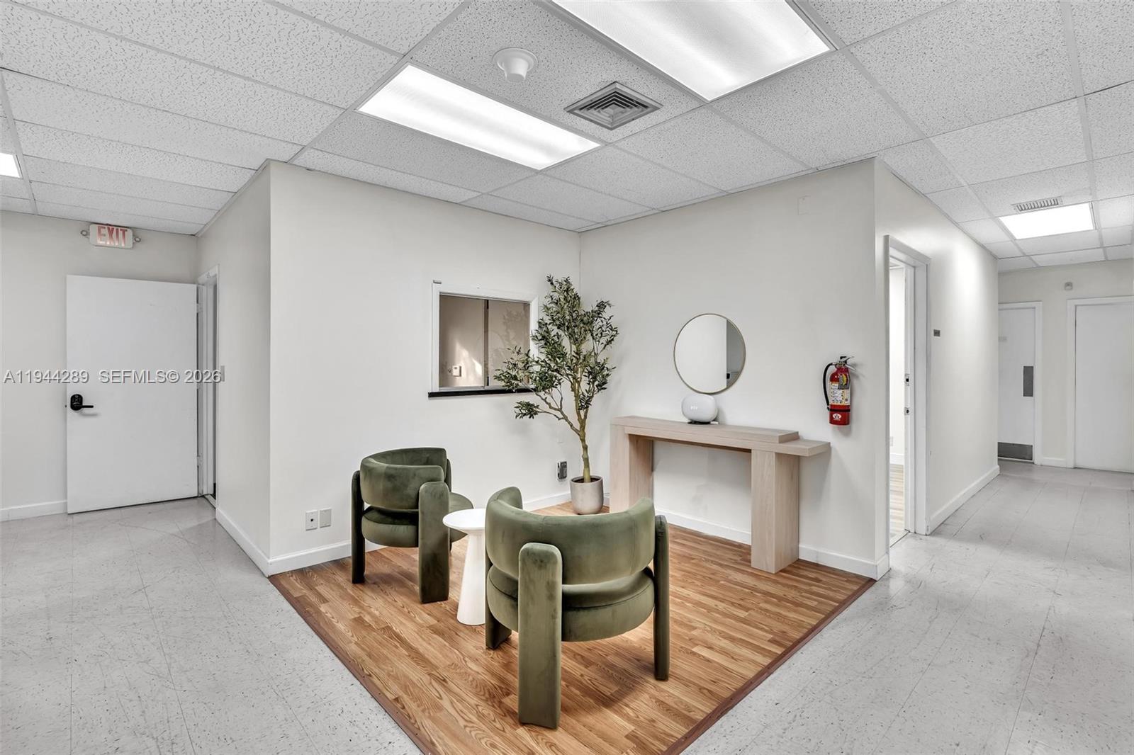 106  /   sq. ft. $ 2026-01-13 0 Photo