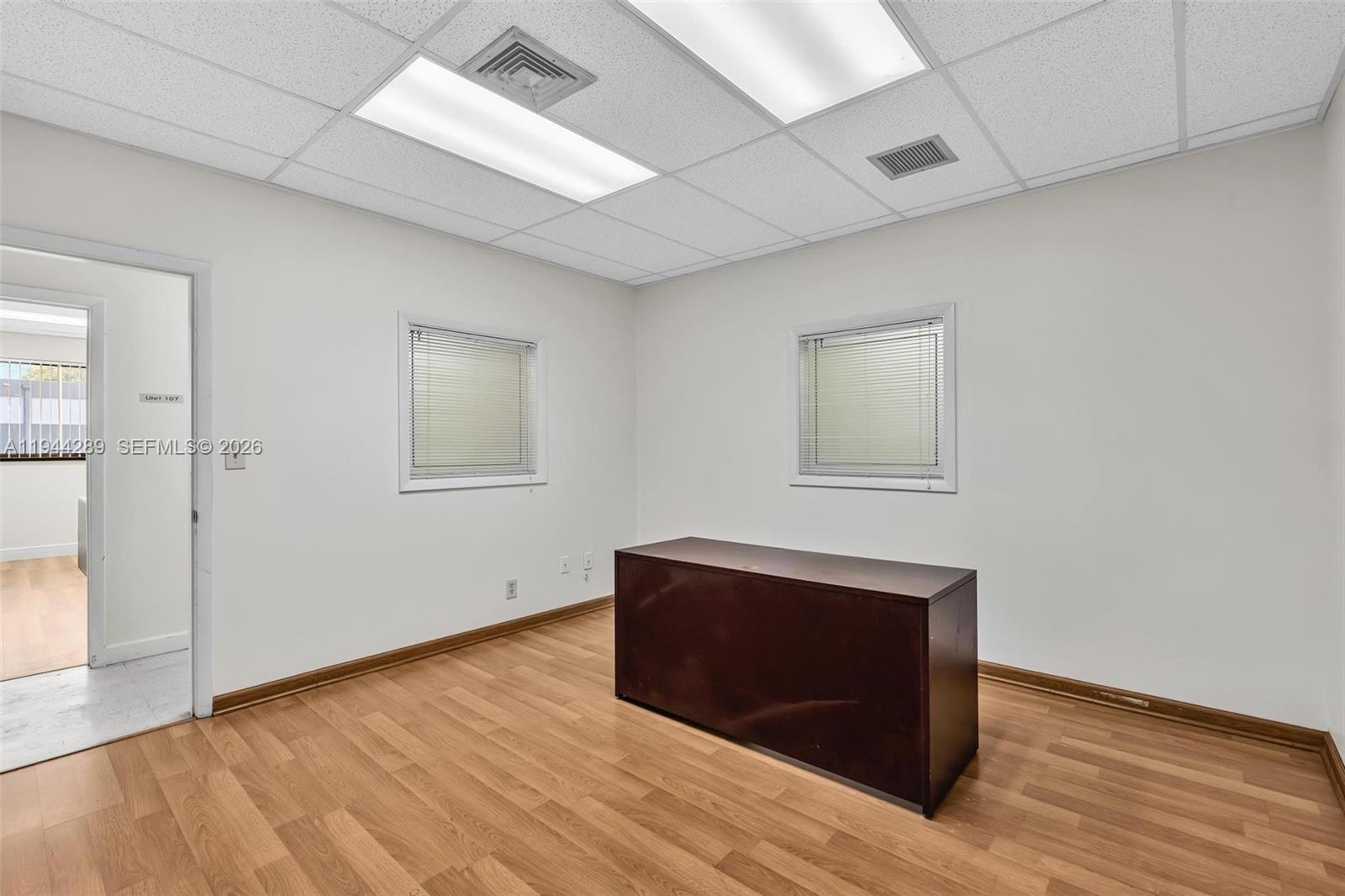 106  /   sq. ft. $ 2026-01-13 0 Photo