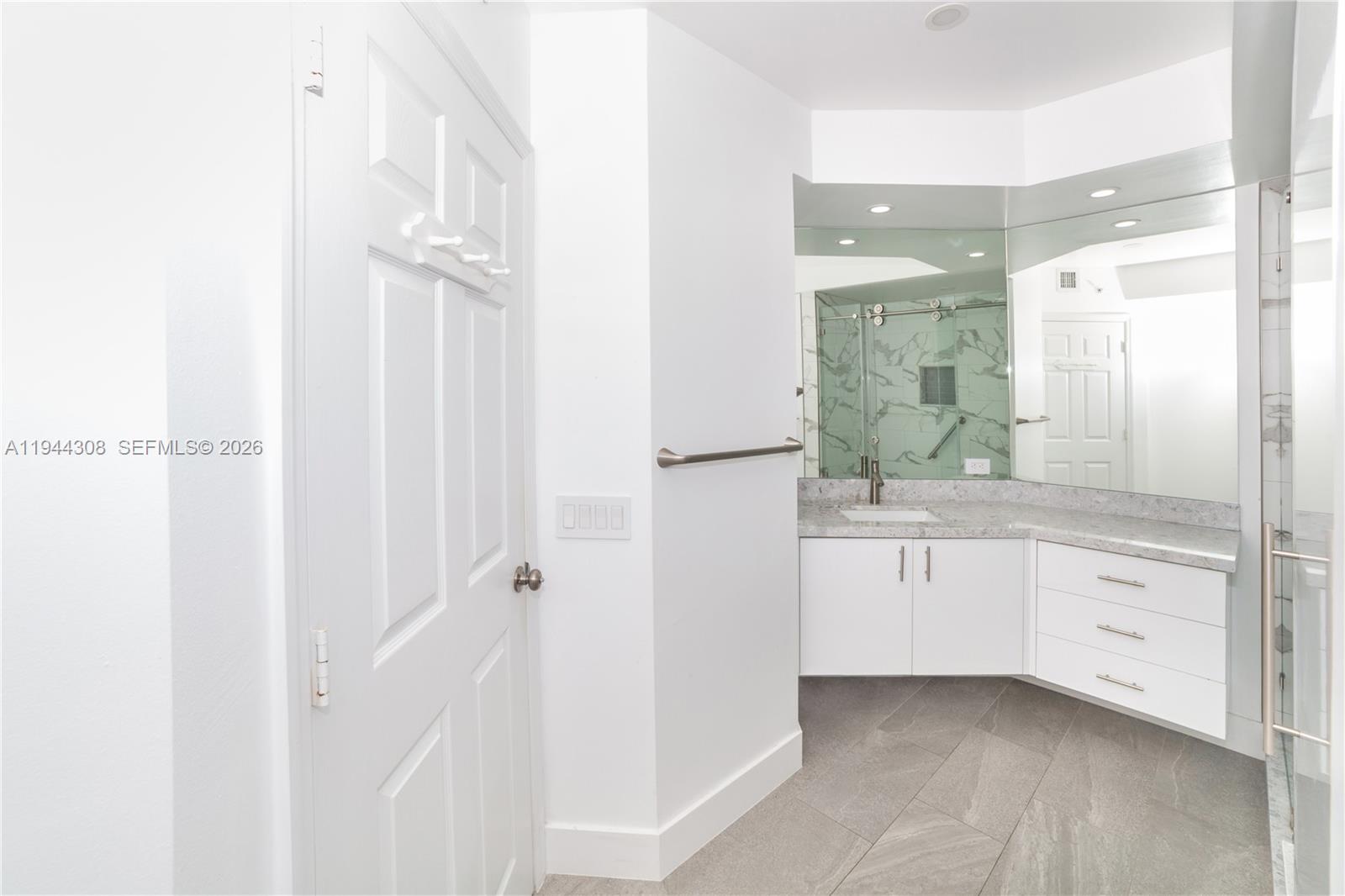 Photo of 17150 Bay Rd #2914, Sunny Isles Beach, Florida, 33160 -