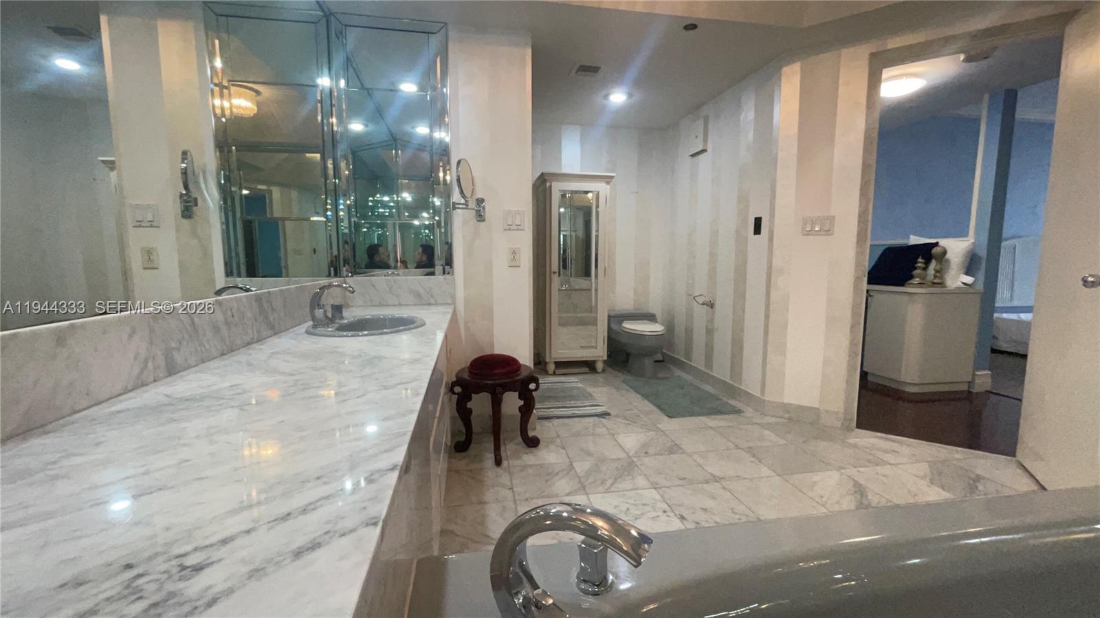 See details 1105 1 / 2 1235 sq. ft. $ 2026-02-13 0 Photo