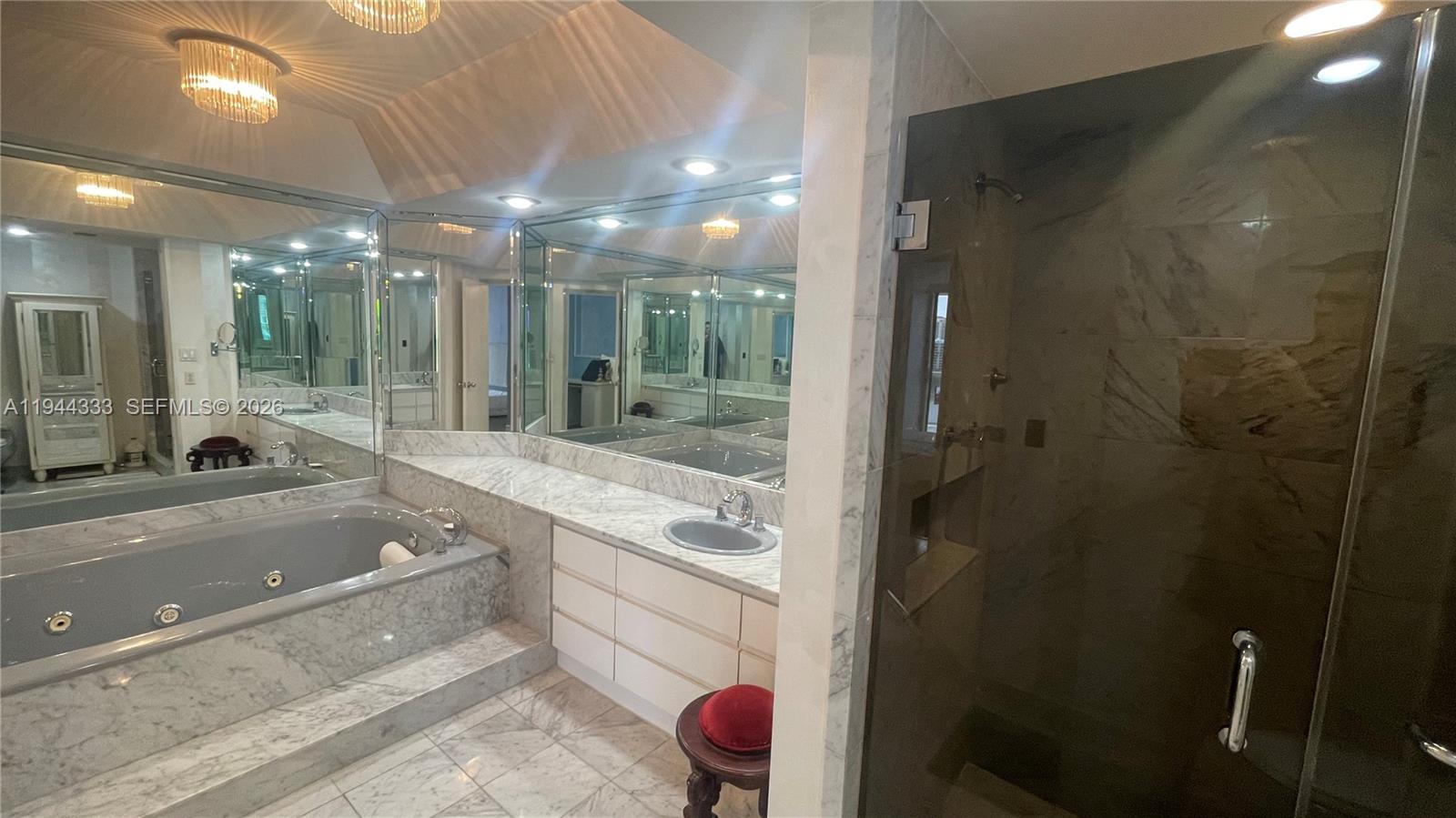 See details 1105 1 / 2 1235 sq. ft. $ 2026-02-13 0 Photo