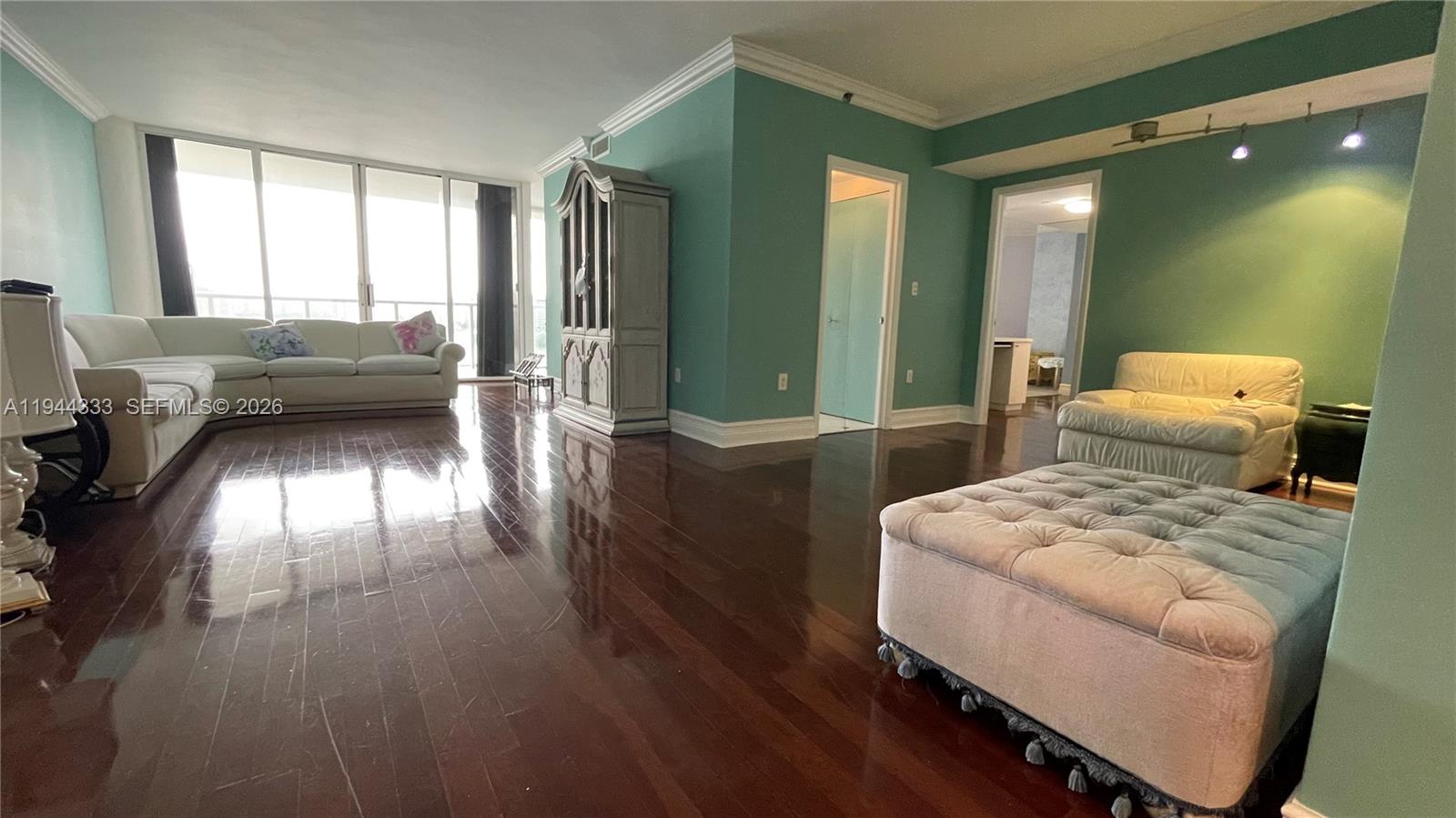 See details 1105 1 / 2 1235 sq. ft. $ 2026-02-13 0 Photo