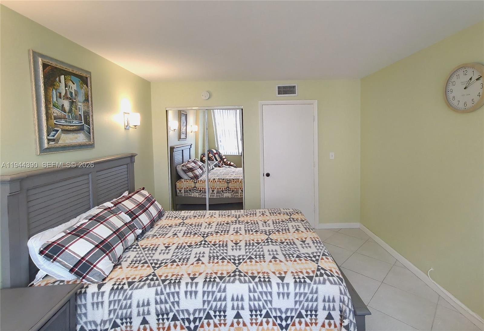 Photo of 2751 Ocean Dr  #1106S, Hollywood, Florida, 33019 - 