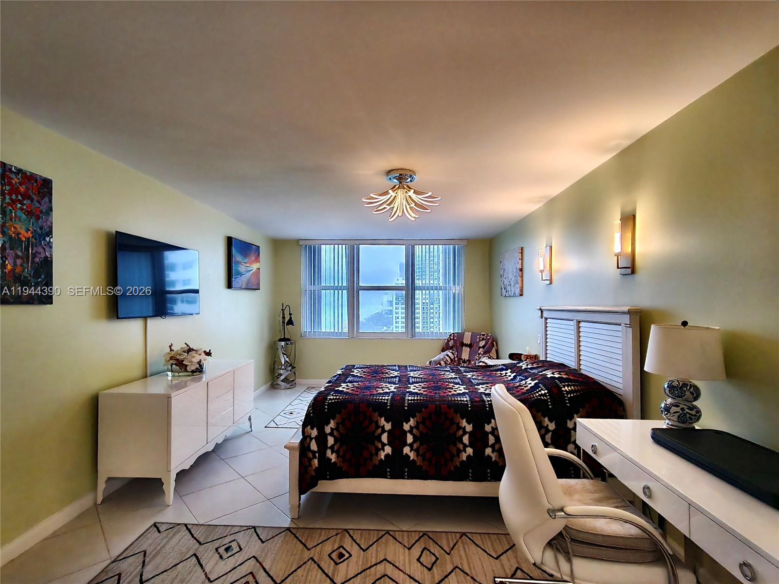 Photo of 2751 Ocean Dr  #1106S, Hollywood, Florida, 33019 - 