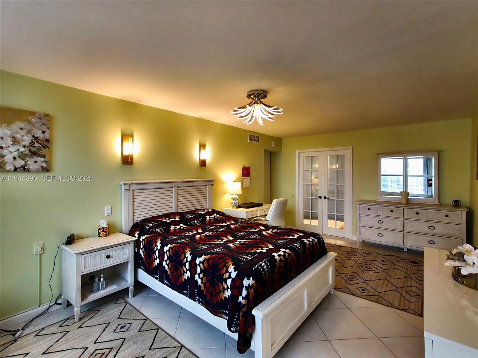 Photo of 2751 Ocean Dr  #1106S, Hollywood, Florida, 33019 - 