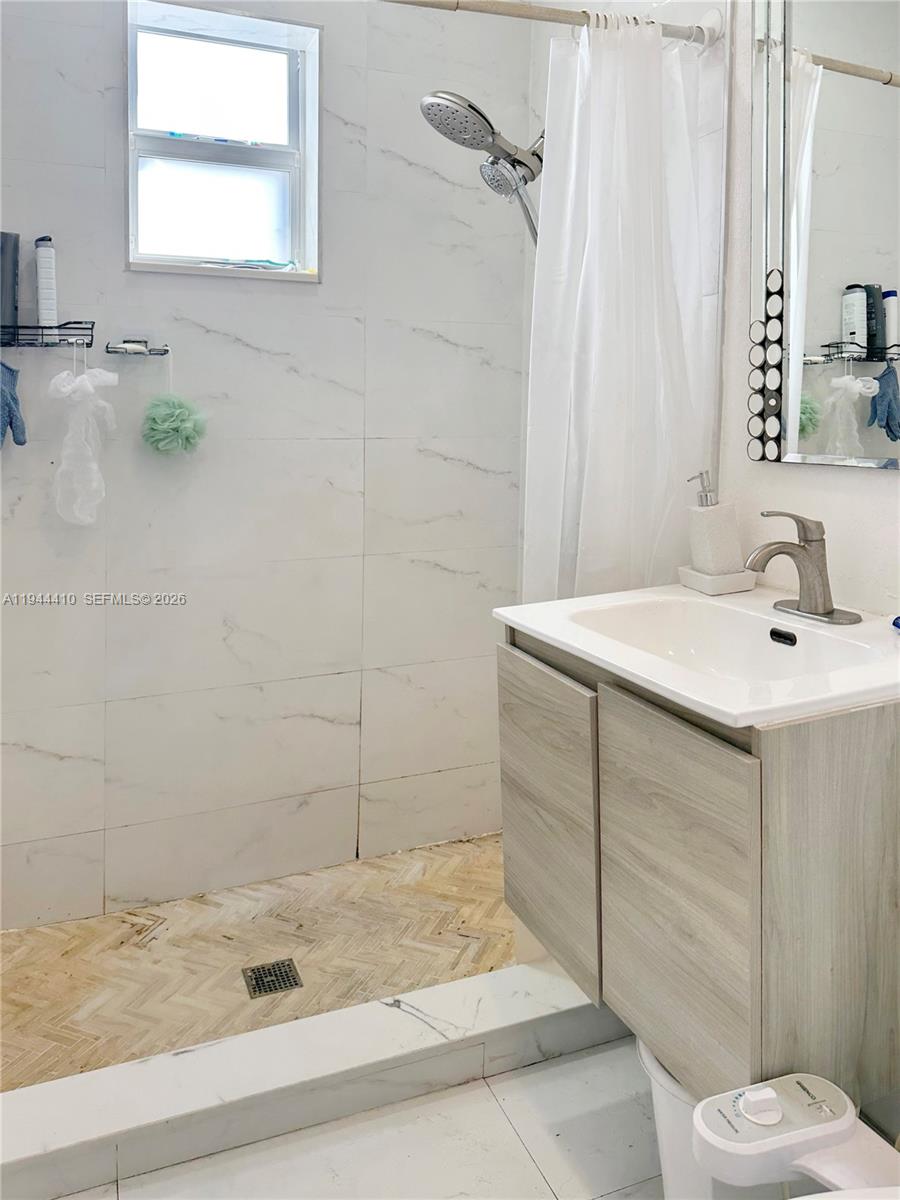 See details / 1966 sq. ft. $ 2026-01-13 0 Photo