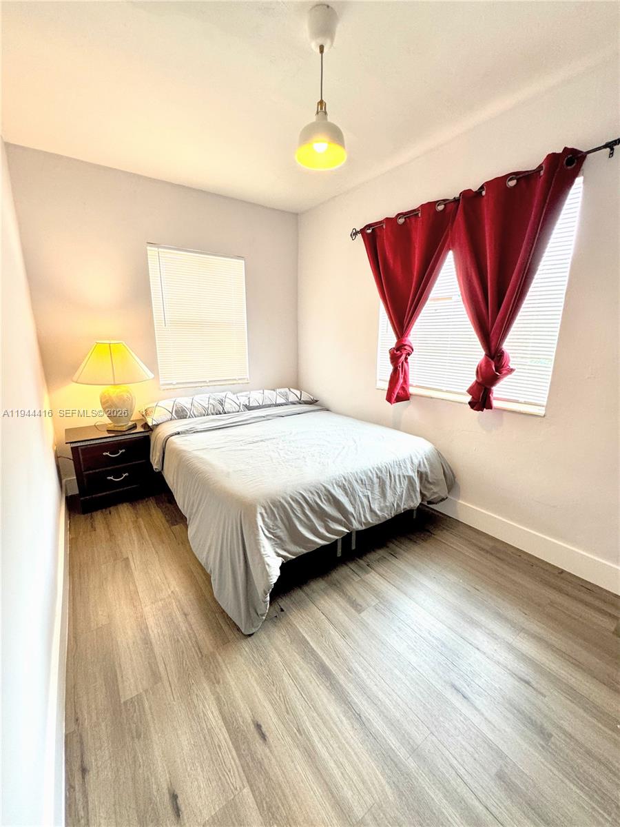   /  3042 кв.футов $ 2026-01-13 0 Фото