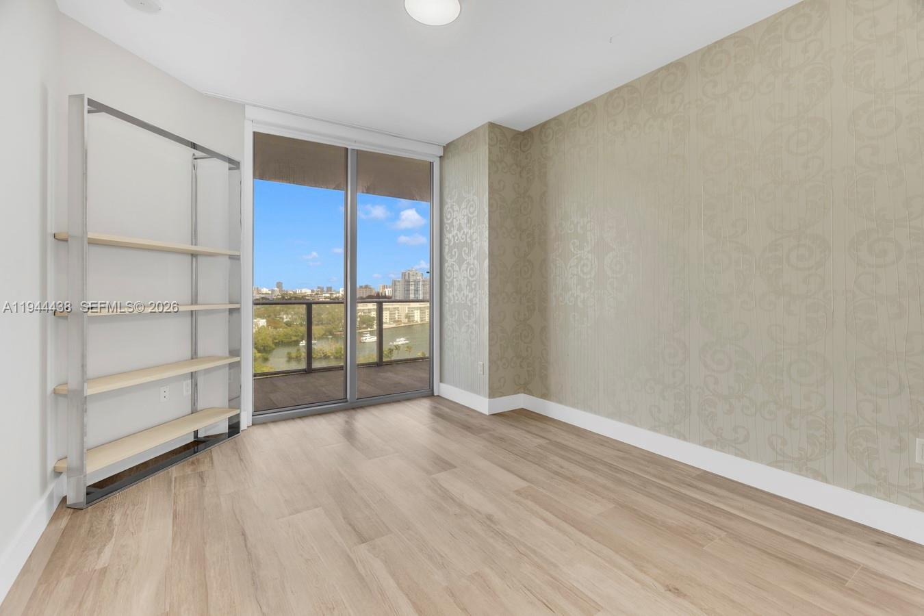 Photo of 17301 Biscayne Blvd  #1106, North Miami Beach, Florida, 33160 - 