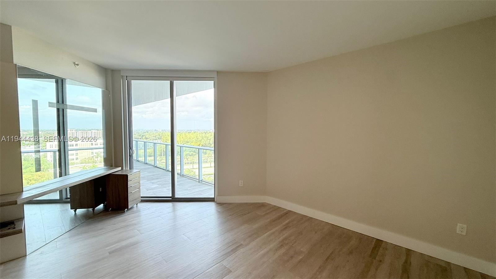 Photo of 17301 Biscayne Blvd  #1106, North Miami Beach, Florida, 33160 - 