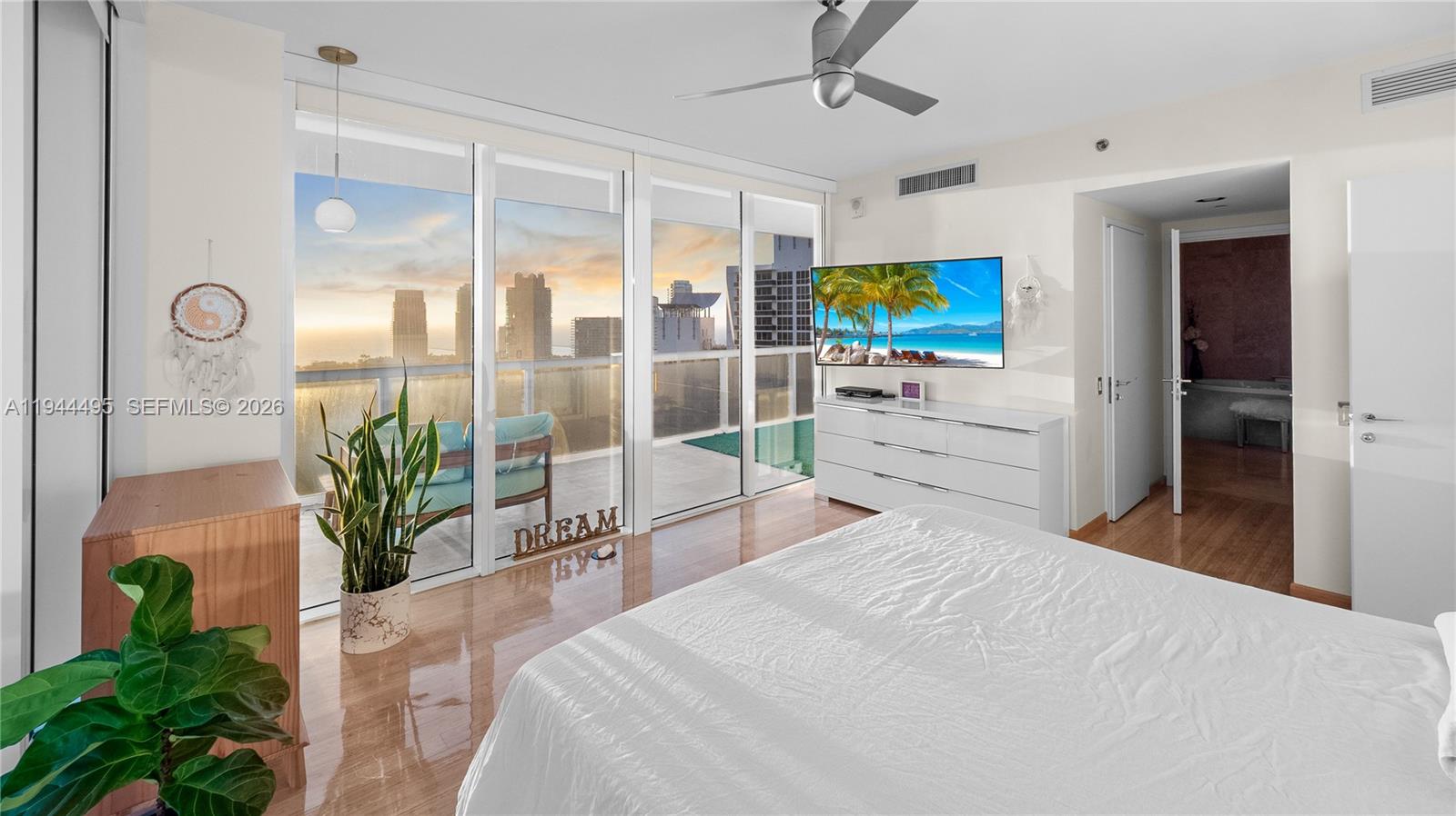 Photo of 450 Alton Rd  #2810, Miami Beach, Florida, 33139 - 