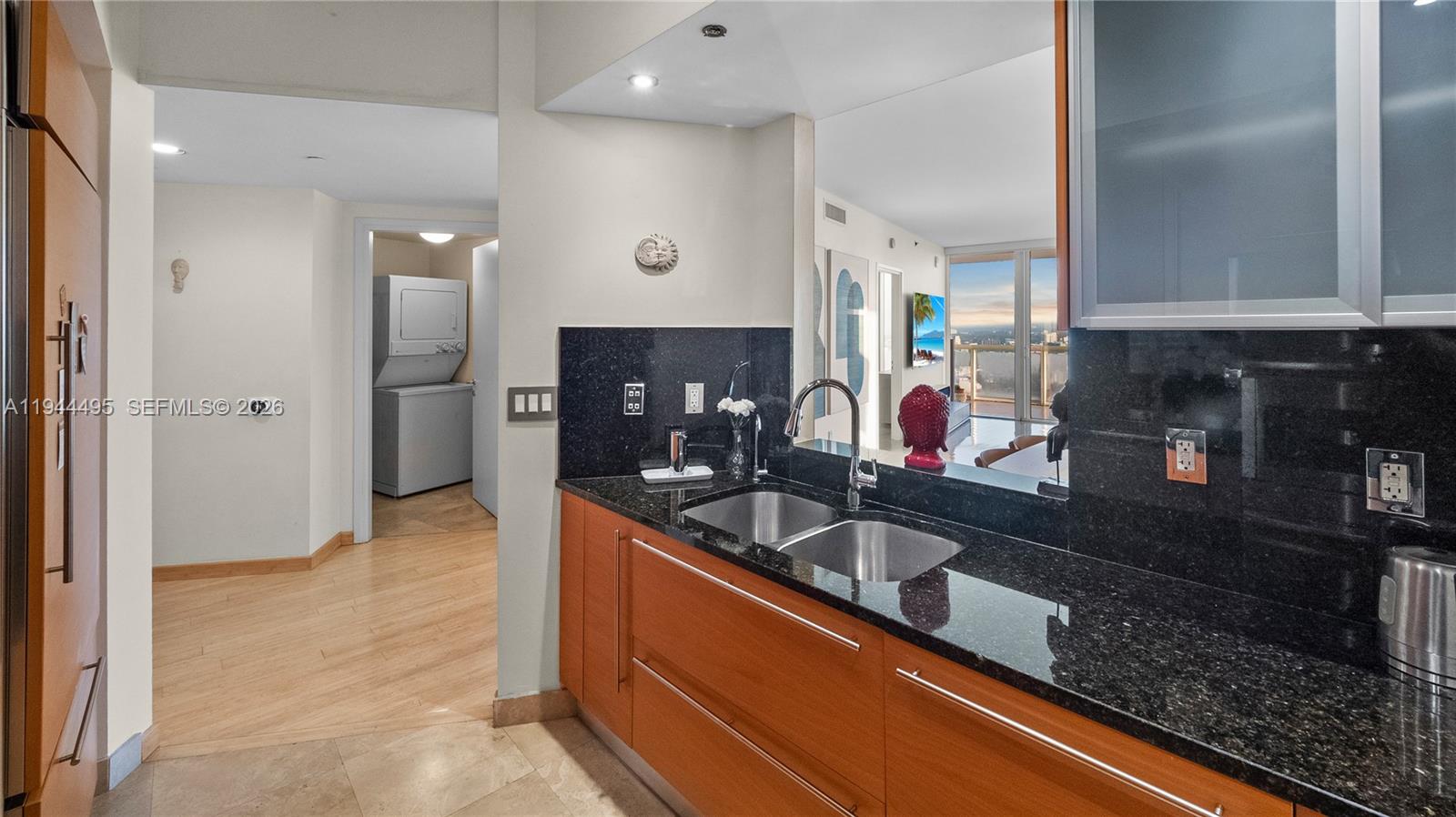 Photo of 450 Alton Rd  #2810, Miami Beach, Florida, 33139 - 