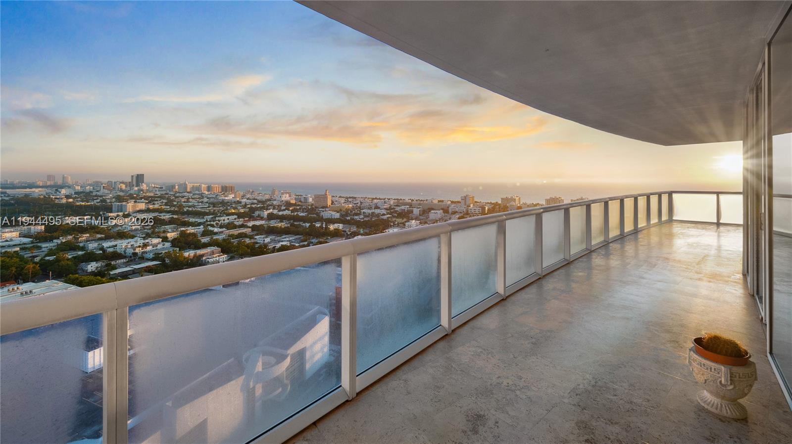 Photo of 450 Alton Rd  #2810, Miami Beach, Florida, 33139 - 