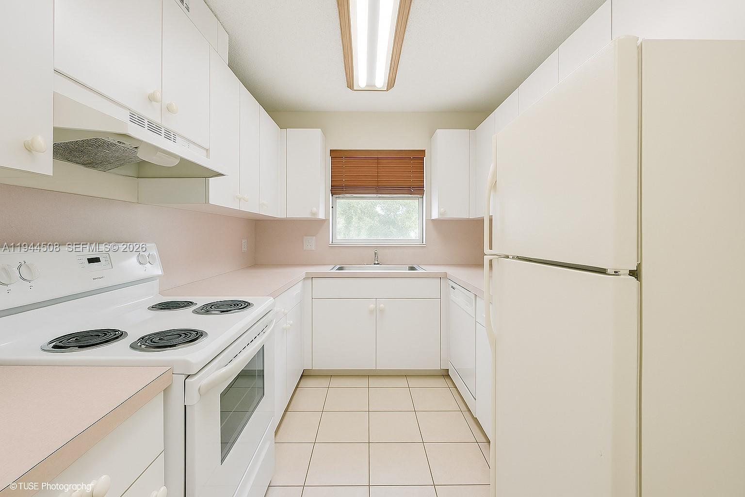 Подробнее / 2160 кв.футов $ 2026-01-13 0 Фото