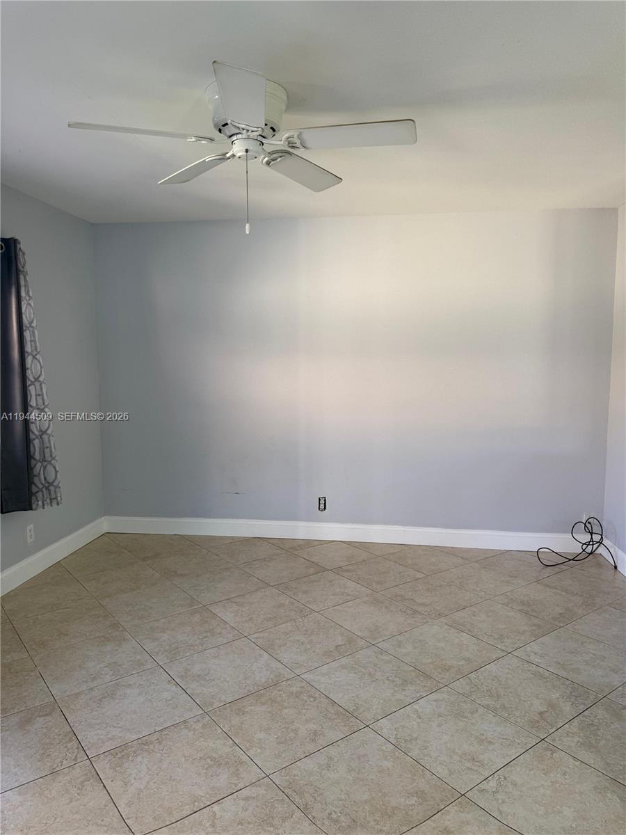 566 1 / 2 720 sq. ft. $ 2026-01-13 0 Photo