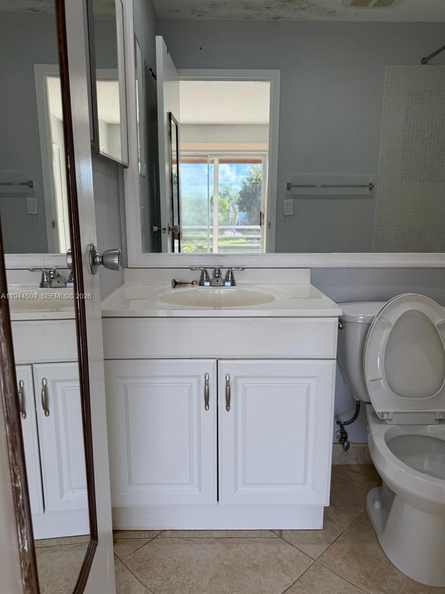 566 1 / 2 720 sq. ft. $ 2026-01-13 0 Photo