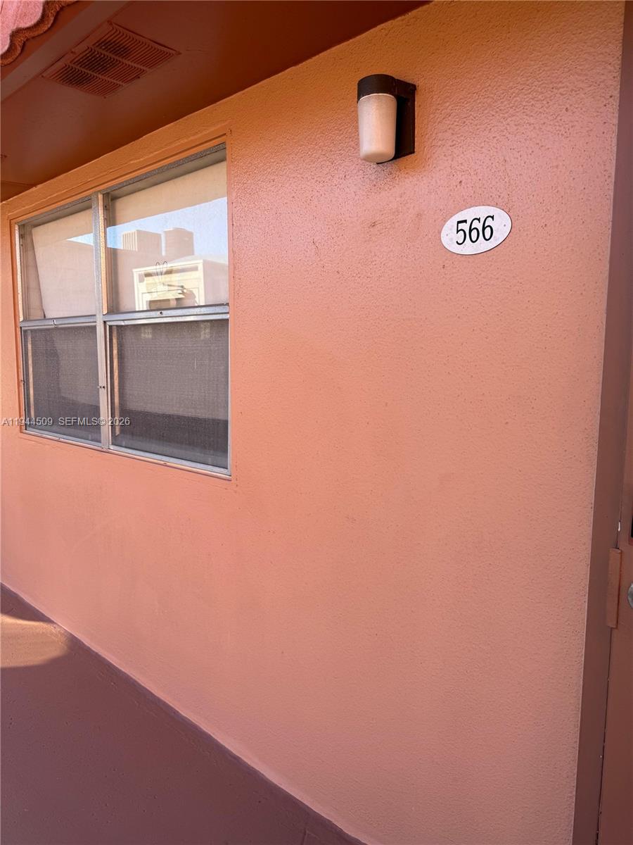 566 1 / 2 720 sq. ft. $ 2026-01-13 0 Photo