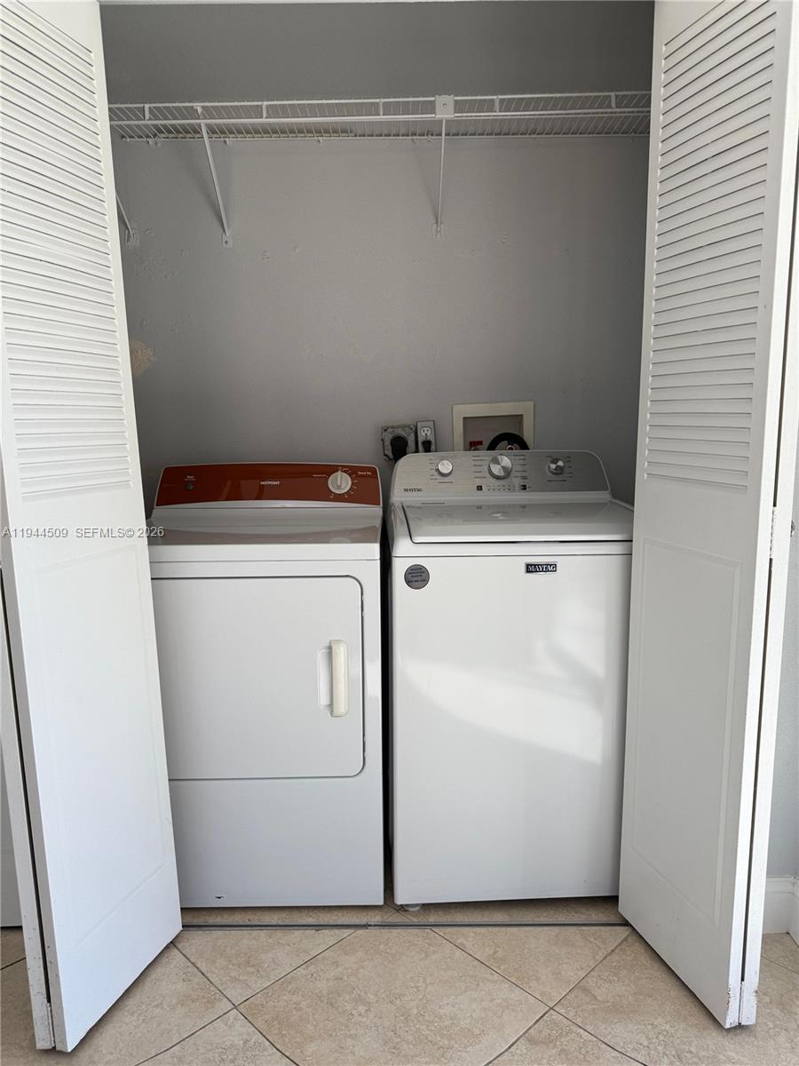 566 1 / 2 720 sq. ft. $ 2026-01-13 0 Photo