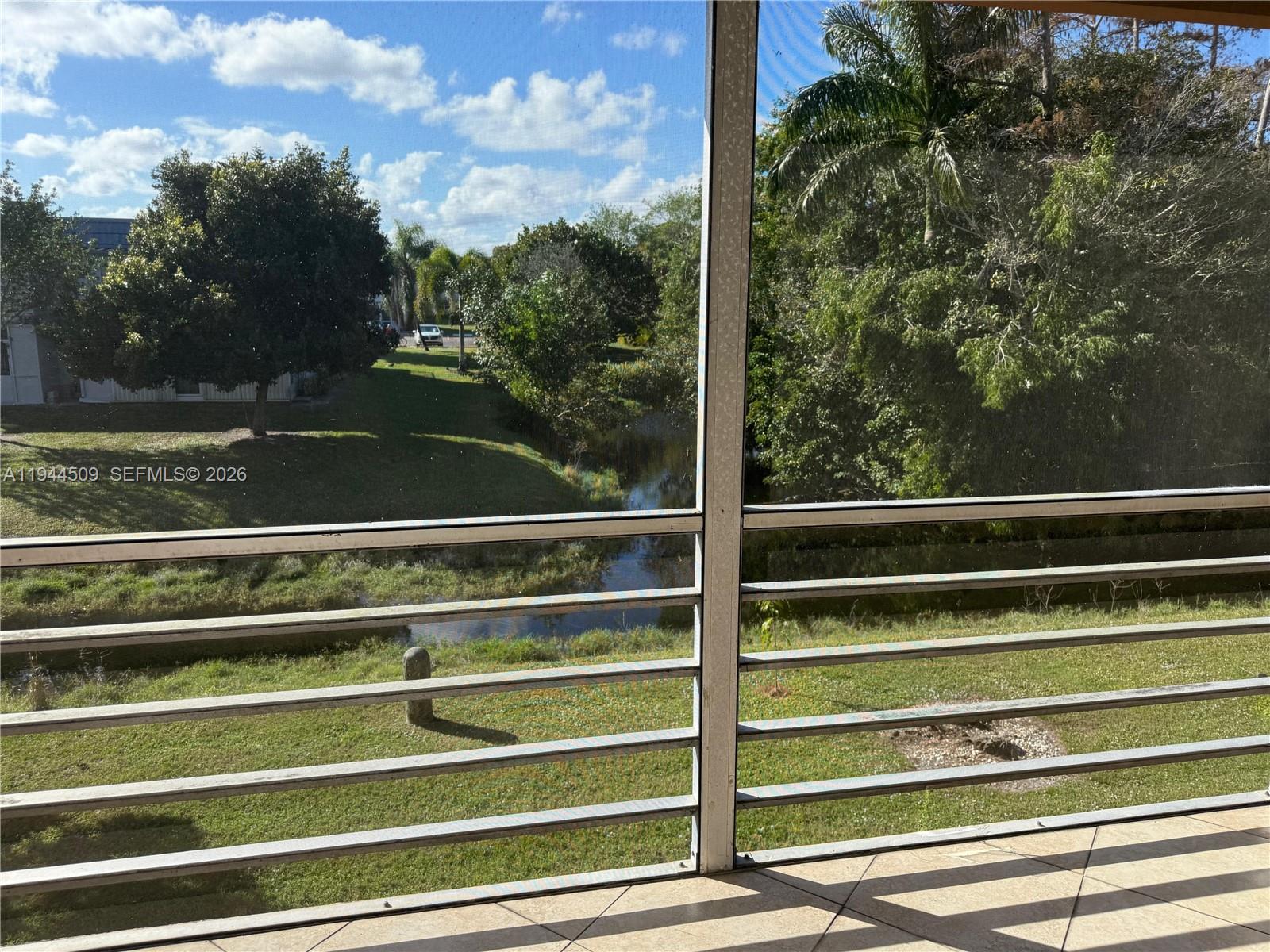 566 1 / 2 720 sq. ft. $ 2026-01-13 0 Photo