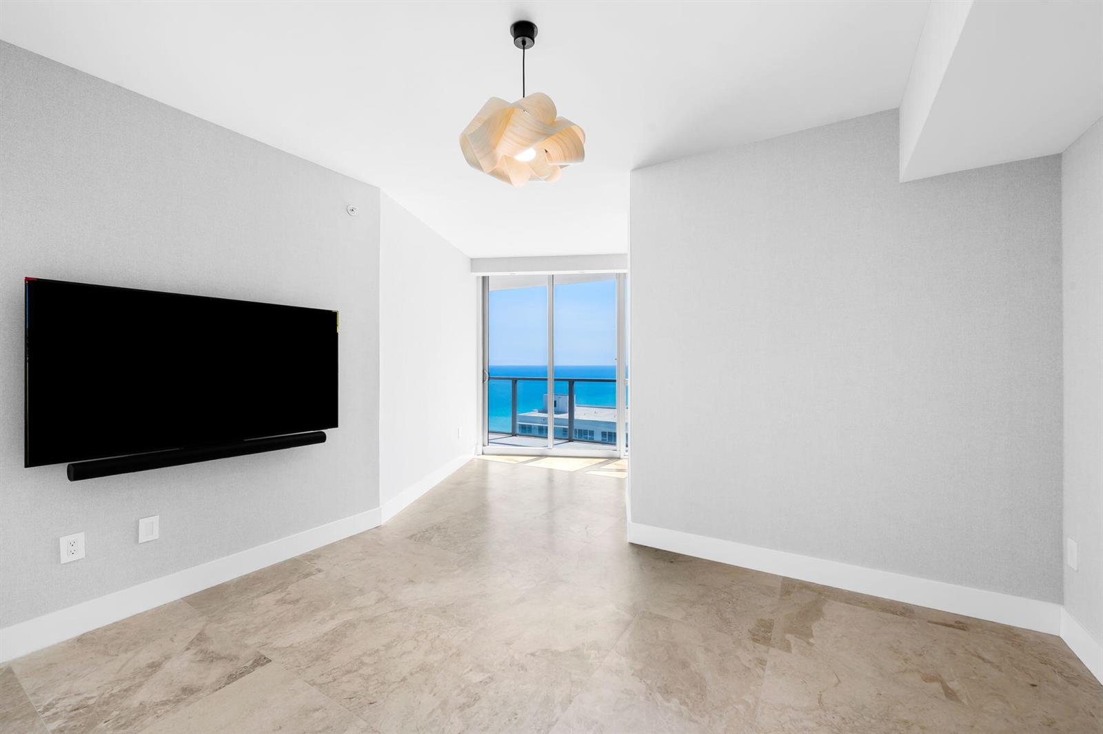 Photo of 3101 Ocean #1807, Hollywood, Florida, 33019 - Guest Suite