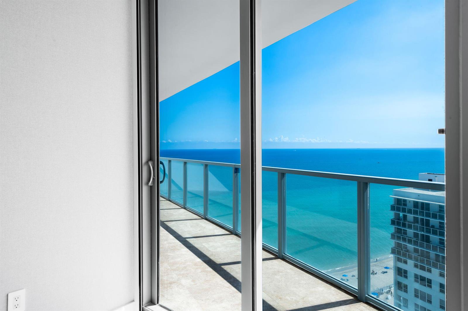 Photo of 3101 Ocean #1807, Hollywood, Florida, 33019 - View