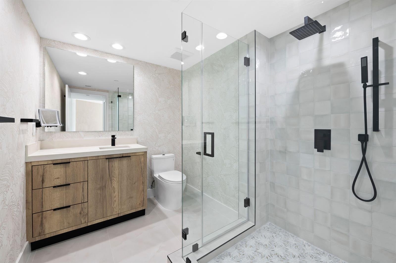 Photo of 3101 Ocean #1807, Hollywood, Florida, 33019 - Full Bathroom